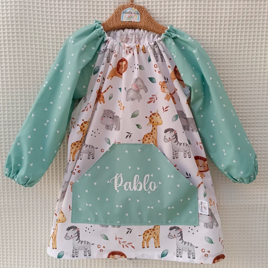 Bata guardería artesanal hecha a mano handmade animales de la selva personalizado con nombre del bebé