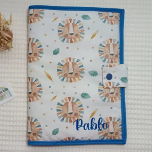 Carpeta artesanal hecho a mano personalizado handmade porta documentos cabezas león nombre bebé