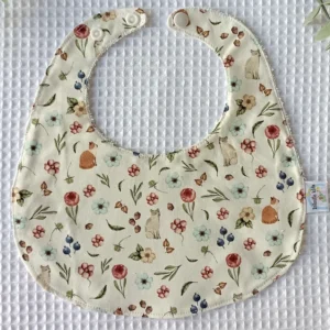 babero artesanal bebé hecho a mano handmade flores y gatos y rizo de bambú impermeable