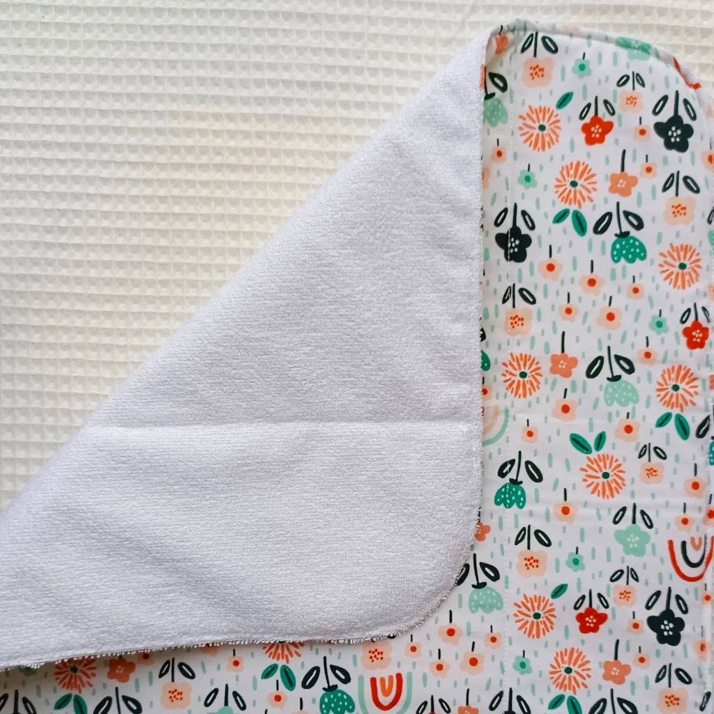 cambiador panal artesanal hecho a mano personalizado handmade arcoyris flores abierto rizo bambú