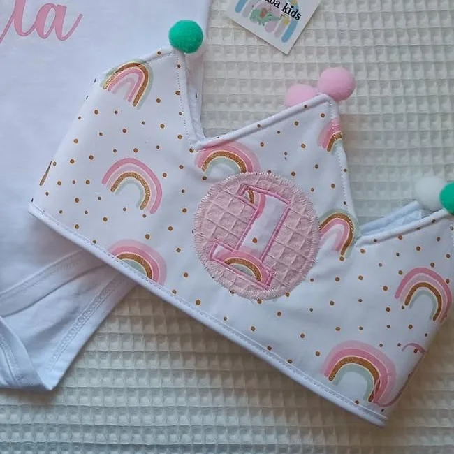 Corona cumpleanos artesanal hecho a mano handmade arcoiris