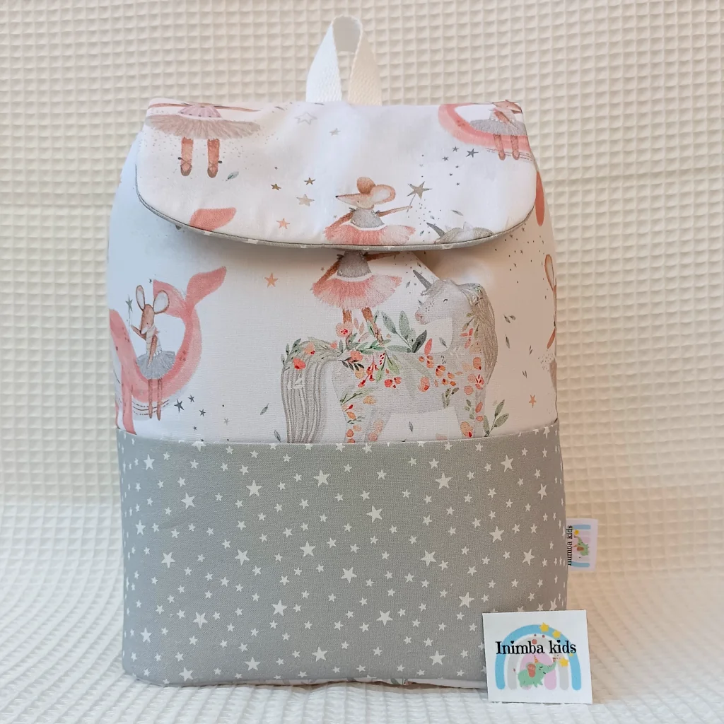 Mochila artesanal guardería hecha a mano handmade caballos ballenas diseño 1